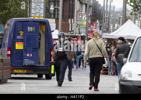 G4S Security Lieferwagen, bemannte Sicherheitsdienste, Cash Handling Services, Walthamstow High Street Stockfoto