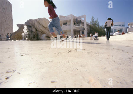 Architekt, Richard Alan Meyer, Kultur, Ort von Interesse, Brunnen, Brunnen, spielen Wasser, Tourist, Tourismus baut im Jahr 1984 - 1997, Architektur, USA, California, Los Angeles, Getty Center, na ja, Besucher, Amerika, Stadt, Getty Museum, Bausubstanz, Stockfoto