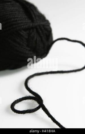 Wollknäuel, Detail, Schnur, Wolle, Wolle, Ball, Thread, Wollfäden, Anfang, Schnur implementiert, Handarbeit, stricken, Nähen, Freizeit, Hobby, manuelle Arbeit, Stillleben, Produktfotografie Stockfoto