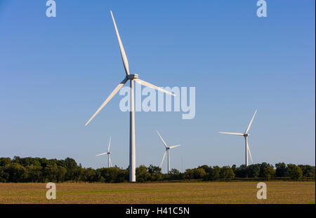 Windkraftanlagen in der Nähe von Redickville, Ontario, Kanada Stockfoto