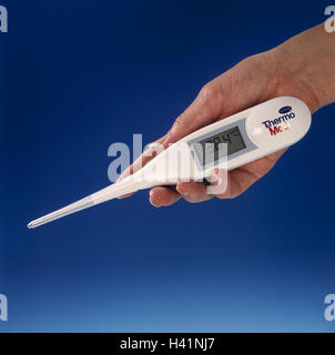 Frau, Detail, Hand, Fieberthermometer, Studio, Frauen Hand, Thermometer, Fieber, Fieber messen, Körpertemperatur, Maßnahme, Kontrollen, Prüfung, Temperaturanzeige, Temperaturanzeige, Digital Stockfoto