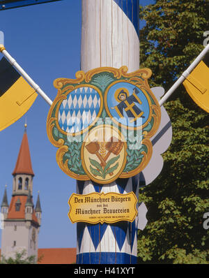 Deutschland, Bayern, München, Viktualienmarkt, Maibaum, Detail, Gilde Figur, Wappen, Europa, Upper Bavaria, Traditionen, Tradition, Schilder, gemalt, Markt, Wochenmarkt, nationale Sitte, Brauch, im bayerischen, Turm, altes Rathaus, Mai-Symbol Stockfoto