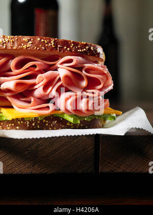 Nahaufnahme von Schinken und Käse sandwich Stockfoto