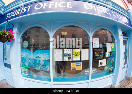 Skibbereen Geschäfte und Bars mit einem Fish-Eye-Objektiv Stockfoto