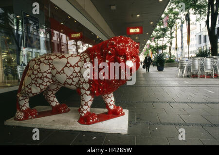 Deutschland, Bayern, München, Löwen-Parade, Skulptur, Löwe, Europa, Süddeutschland, Upper Bavaria, Stadt, Stadt, Sehenswürdigkeit, Kunstwerk, Leo Parade, Kunst, Künstler Löwe, einzeln, Stück, Farben, rot, Herzen, Stockfoto