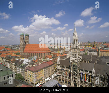 Deutschland, Bayern, München, Stadtübersicht, Frauenkirche, neues Rathaus, Europa, Oberbayern, Blick auf die Stadt, Kirche, Pfarrkirche, Liebe Frau Dom, Dom zu unserer lieben Frau, Gebäude, Rathaus, Baustil, Neo-Gotik, 1867-1908, Glockenspiel, Architektur, Ort von Interesse, Kultur, Tourismus, Stockfoto