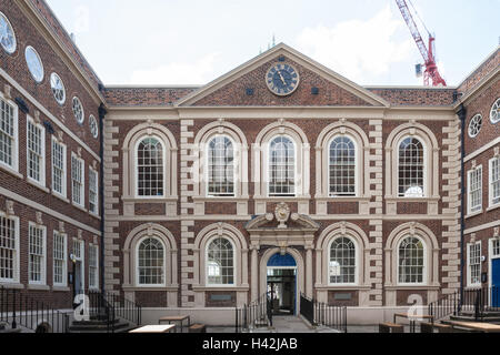 Innenhof der Bluecoat Arts Centre, Hannover Street, Liverpool, Merseyside, England. Stockfoto