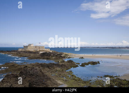 Frankreich-Bretagne, Saint Malo, Ile du Grand Bé, Stadt, Meer, Atlantik, Küste, Strand, Felsen, Insel, klein, Gebäude, Bucht, Ort von Interesse, Ziel, Stockfoto