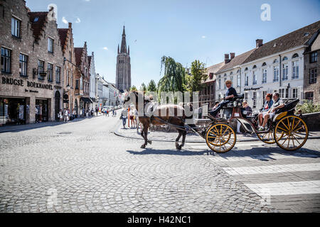 Horse-drawn Wagen in Brügge, Belgien Stockfoto