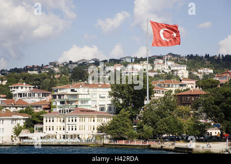 Türkei, Istanbul, Stadtbild, dem Bosporus, Nationalflagge, Stockfoto