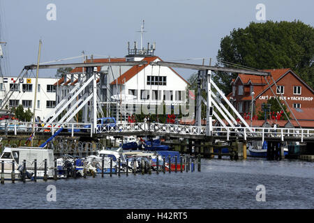 Deutschland, Mecklenburg-Vorpommern, Greifswald, yacht-Hafen von Wieck, Wiecker Zugbrücke, Stockfoto