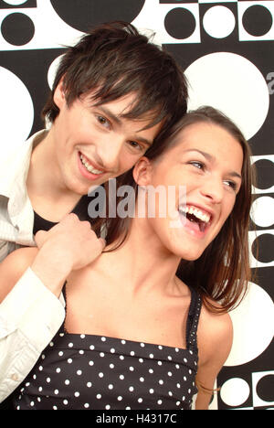 Paar, lachen, junge, umarmen, glücklich, Porträt, Tapete, Probe, Schwarzweiß, 20-30 Jahre, Partnerschaft, Respekt, Freundschaft, verliebt sich in Ansicht Kamera, glücklich, Glück, Freude, Spaß, Liebe, Fröhlichkeit, Lustigerweise, Stimmung, Liebe, Zuneigung, Zärtlichkeit, Berührung, Naht, zu Stockfoto