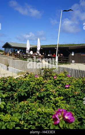 Deutschland, Sylt, Rantum, Strandbar, Sommer, Norddeutschland, Nordsee-Insel, Nord-Fries-Land, Schleswig - Holstein, Strand, Restaurant, Bar, Restaurant, Gastronomie, Person, Gäste, Reiseziel, Tourismus, der Nordsee-Insel-Nordsee Stockfoto