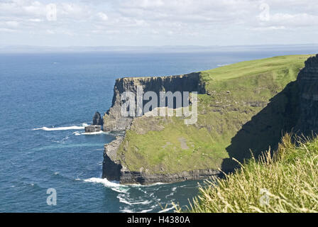 Irland, Munster, Clare, Klippen von Moher, Felsen, Küste, Küstenlandschaft, Steilküste, Galle Küste, Landschaft, Felsen, Meer, Meerblick, Blick, Horizont, Stockfoto