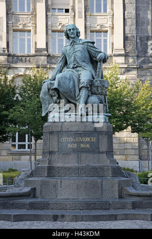 Deutschland, Sachsen-Anhalt, Magdeburg, Denkmal, Otto-von-Guericke, Stadt, Innenstadt, Politiker, Rechtsanwalt, Wissenschaftler, Physiker, Tierarzt, Erfinder, Bürgermeister, Statue, Stockfoto