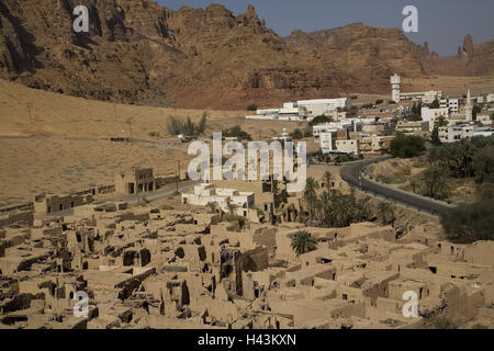 Saudi-Arabien, Al-Ula, Stadt anzeigen, al-Madina, Old Town, Provinzstadt, mucky Einstellung, mucky Häuser, Häuser, Gebäude, Berge, Ort von Interesse, Reiseziel, Tourismus, Oase, Galle Landschaft Stockfoto