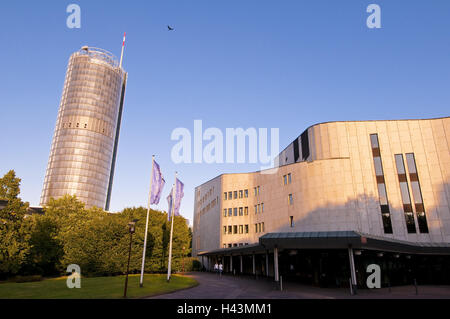 RWE Turm, Essener Oper, Oper Platz, Essen, North Rhine-Westphalia, Germany, Stockfoto