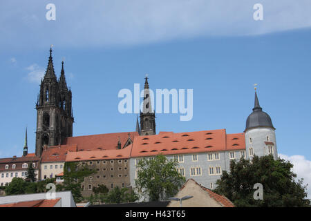 Deutschland, Sachsen, Meißen, Blick auf die Stadt, Schlossberg, Albrechts Schloss, Dom, Sommer, Stadtbild, Altstadt, Dom, Schloss, Kirche, Burgenbau in 1471-85, spätgotisch, Strukturen, Architektur, Kultur, Orte, Interesse, Ziel, Tourismus, Reisen, Stockfoto