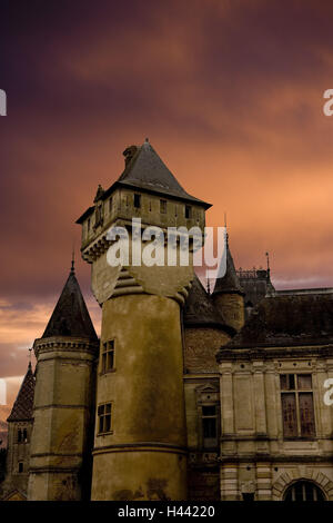 Frankreich, Bourgogne, Saone-et-Loire, Chalon-Sur-Saône, Bresse-Sur-Grosne, Sperre, Fassade, Turm, Abendstimmung, Stockfoto