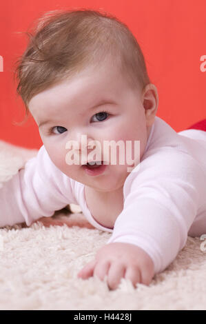 Kleinkind, Abdominal-Position, Porträt, Stockfoto