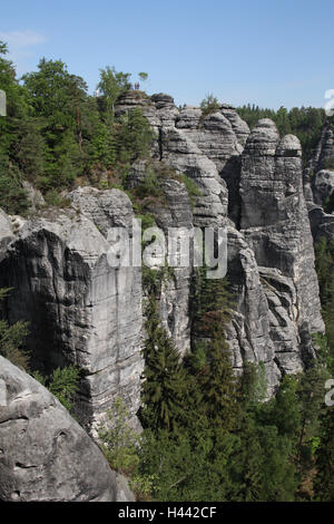 Deutschland, Sächsische Schweiz, Elbsandsteingebirge, Bastei, Galle-Formationen, Stockfoto