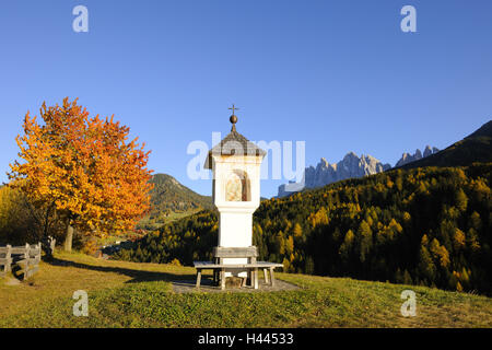 Italien, Südtirol, Dolomiten, Villnösstal, Bildstock mit Stück Peter, Stockfoto