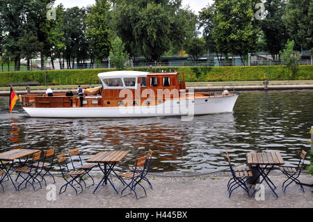 Die Spree, Boot, des Kanzlers Park, Berlin, Deutschland, Stockfoto