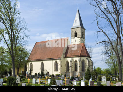 Deutschland, Baden-Wurttemberg, Bande Burg, Sülchenkirche, Friedhof, Grablege, Grab, Gräber, Grabsteine, Holzkreuze, Friedhof, Friedhof, Kirche, Kirchturm, Religion, glauben, Speicher, Stockfoto