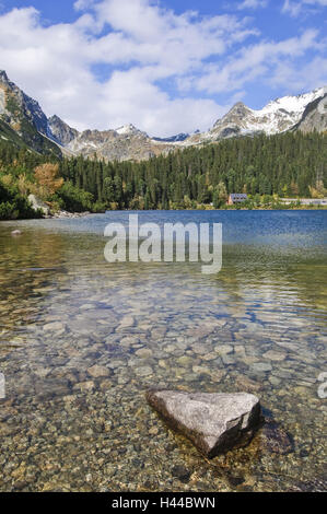 Berg-See-Popradske Popradske Pleso, Strbske Pleso, Nationalpark der hohen Tatra, Presovsky Kraj, Slowakei, Stockfoto