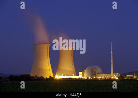 Deutschland, Niedersachsen, Grohnde, Kernkraftwerk, Nacht, Stockfoto