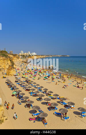 Portimao, Portugal, Algarve, Strandurlauber, Praia da Rocha, Stockfoto