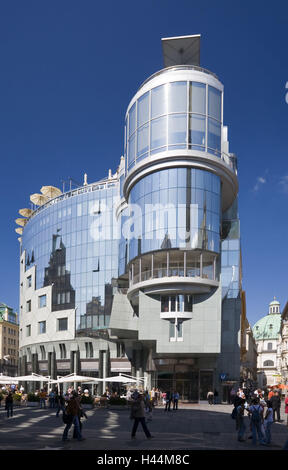 Österreich, Wien, 1. Bereich, Haas-Haus, Raum Stephans, Passanten, Stockfoto