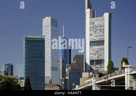 Deutschland, Hessen, Frankfurt am Main, bank vierter, Hochhäuser, Stadt, Main-Metropole, Finanzmetropole, Gebäude, Büro-Hochhäuser, Banken, Strukturen, Architektur, Main Tower, Untermain Brücke Stockfoto