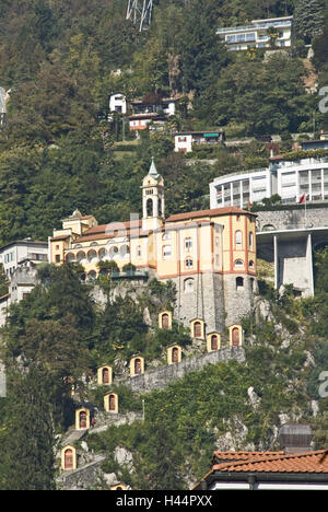 Schweiz, Tessin, Luzern, Wallfahrtskirche "Madonna del Sasso", Kreuzung "via Crucis", Stockfoto