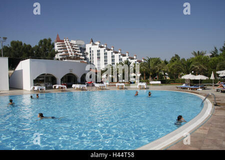 Türkei, Belek, Hotel Magic Life Sirene Imperial, Pool, Ziel, Urlaubsort, Urlaub, Tourismus, Ruhe, Erholung, Freizeit, sonnig, Menschen, kein Model-Release, Gebäude, Gebäude, Architektur, Hotelanlage, Stockfoto