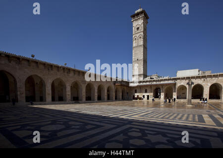 Syrien, Aleppo, Al-Dschami' al-Kabir, Omayyaden-Moschee, Innenhof, Stockfoto