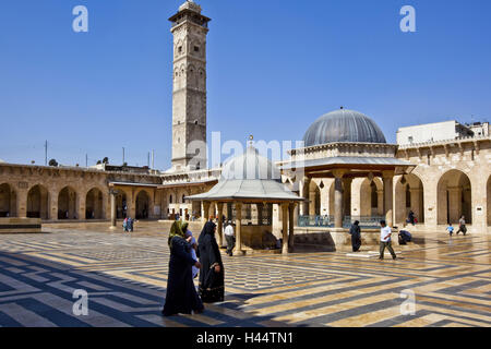 Syrien, Aleppo, Al-Dschami' al-Kabir, Omayyaden-Moschee, Innenhof, Stockfoto