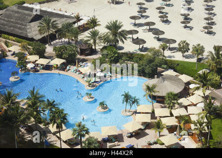 Vereinigte Arabische Emirate, Dubai, Jumeirah Beach Hotel, Pool, Strand, Bildschirme, Stockfoto