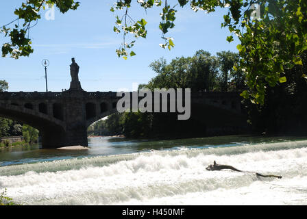 Deutschland, Bayern, München, Au-Haidhausen, Ludwig Brücke, der Isar, Stockfoto