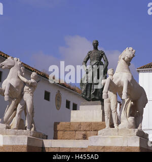 Spanien, Andalusien, Cordoba, Manolete Denkmal, Europa, Destination, Stadt, Sehenswürdigkeit, Kultur, draußen, menschenleer, Denkmal, Denkmal, Statue, Manolete, Stierkämpfer, Stockfoto