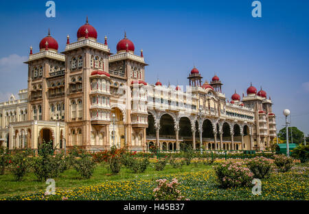 Der schöne Maharadschas Palast in Mysore, Karnataka, Indien Stockfoto