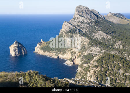 Spanien, Balearen, Mallorca, Halbinsel, Form Ziel Insel Isla Colomer, Meer, Landschaft, malerisch, malerisch, Landzunge, das Mittelmeer, Küste, Galle Küste, Bucht, Horizont, Landschaft, Natur, Wasser, Berge, Aussicht, Stockfoto