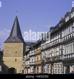 Deutschland, Niedersachsen, Goslar, breite Ziel, Fachwerkhäuser, Detail, Europa, Stadt, außerhalb, Tourismus, Bau, Architektur, Häuser, Fassaden, historisch, Ort von Interesse, Fachwerk, Fachwerk-Architektur, Turm, Tor-Turm, Straße, UNESCO-Weltkulturerbe, Stockfoto