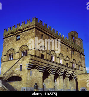 Italien, Region Umbrien, Orvieto, Kathedrale, Stadt, Reisen, Urlaub, Tourismus, Kultur, Mittelitalien, Ort von Interesse, Hobbits, etruskische, Kirche, Kirche, Heilige, Bauwesen, Architektur, Architektur, Baustil, Gothic, Backsteinbau, Ton-Ziegel-Bauweise, glauben, Religion, Christentum, Himmel blau, wolkenlos, Stockfoto
