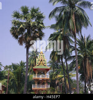 Laos, Vientiane, Tempel Wat Ong Theu, Palmen, drum Tower, Asien, Süd-Ost Asien, Stadt, Hauptstadt, Ziel, Ort von Interesse, Kultur, Tempelanlage, Garten, Pflanze, traditionell, in der Regel vergoldet, Architektur, Turm, Turm, Glocken, draußen, menschenleer, Stockfoto