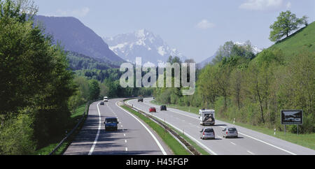 Deutschland, Bayern, Autobahn München-Garmisch, Verkehr, Berge, Europa, Süddeutschland, Oberbayern, Bundesstraße, schnellen Verkehr, A95, Verkehrsweg, Verkehr-Anlage, Straße, mehrspurige, Autobahn-Verkehr, Autos, Zugspitzes, Stockfoto