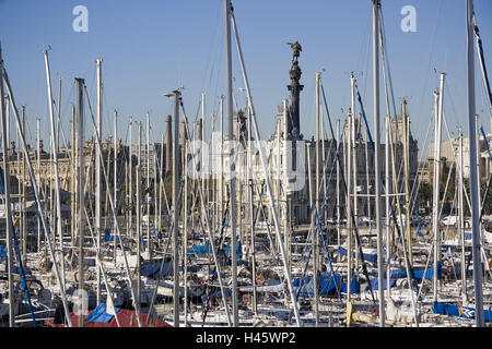 Spanien, Barcelona, port Vell, Yachthafen, Segelboote, Columbus-Säule, Katalonien, Stadt, Hafen, Hafen, Stiefel, Säule, Denkmal, Statue, Kolumbus, Seefahrer, Entdecker, Übersicht, Stockfoto