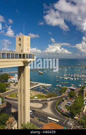 Brasilien, Salvador da Bahia, Elevador Lacerda, Hafen, Blick aufs Meer, Stockfoto