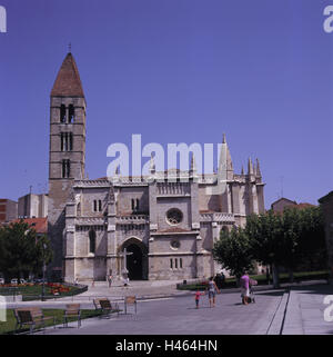 Spanien, Castilla Y Leon, Valladolid, Kirche Santa Maria la Antigua, Gebäude, Struktur, Kirche, Kirche, Architektur, Ort von Interesse, Reiseziel, Tourismus, Stockfoto