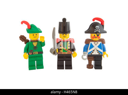 Venedig, Italien - 27. Dezember 2014: Lego-Figuren aus dem 80er Jahren stand auf weißem Hintergrund, 27. Dezember 2014 in Venedig, Italien Stockfoto